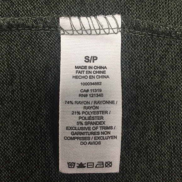 Garage Cropped Sweater - Picture 3 of 3